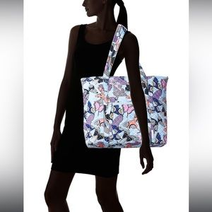 NWT Vera Bradley Butterfly 🦋 Print Tote! STUNNING! Authentic VB $100 😍!